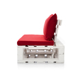 Аренда кресла из паллет белого цвета с красными подушками 3-2